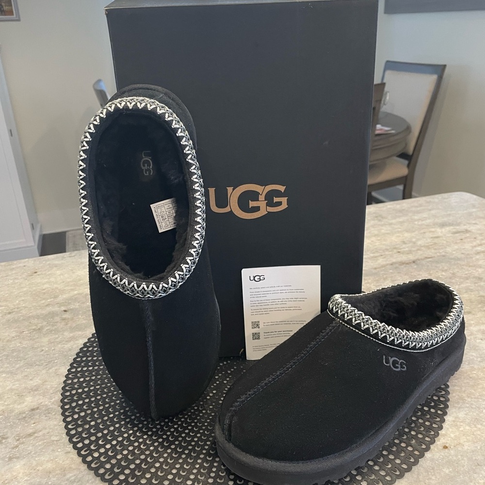UGG Black Textured Sole